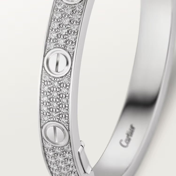 BRACELET CARTIER LOVE MODÉLE CLASSIQUE PAVÉ WHITE GOLD