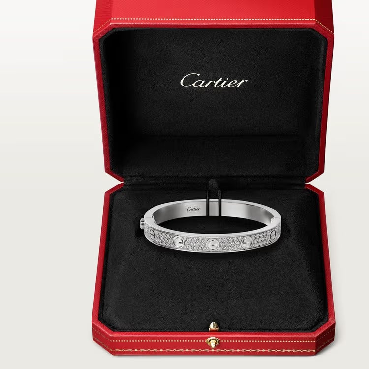 BRACELET CARTIER LOVE MODÉLE CLASSIQUE PAVÉ