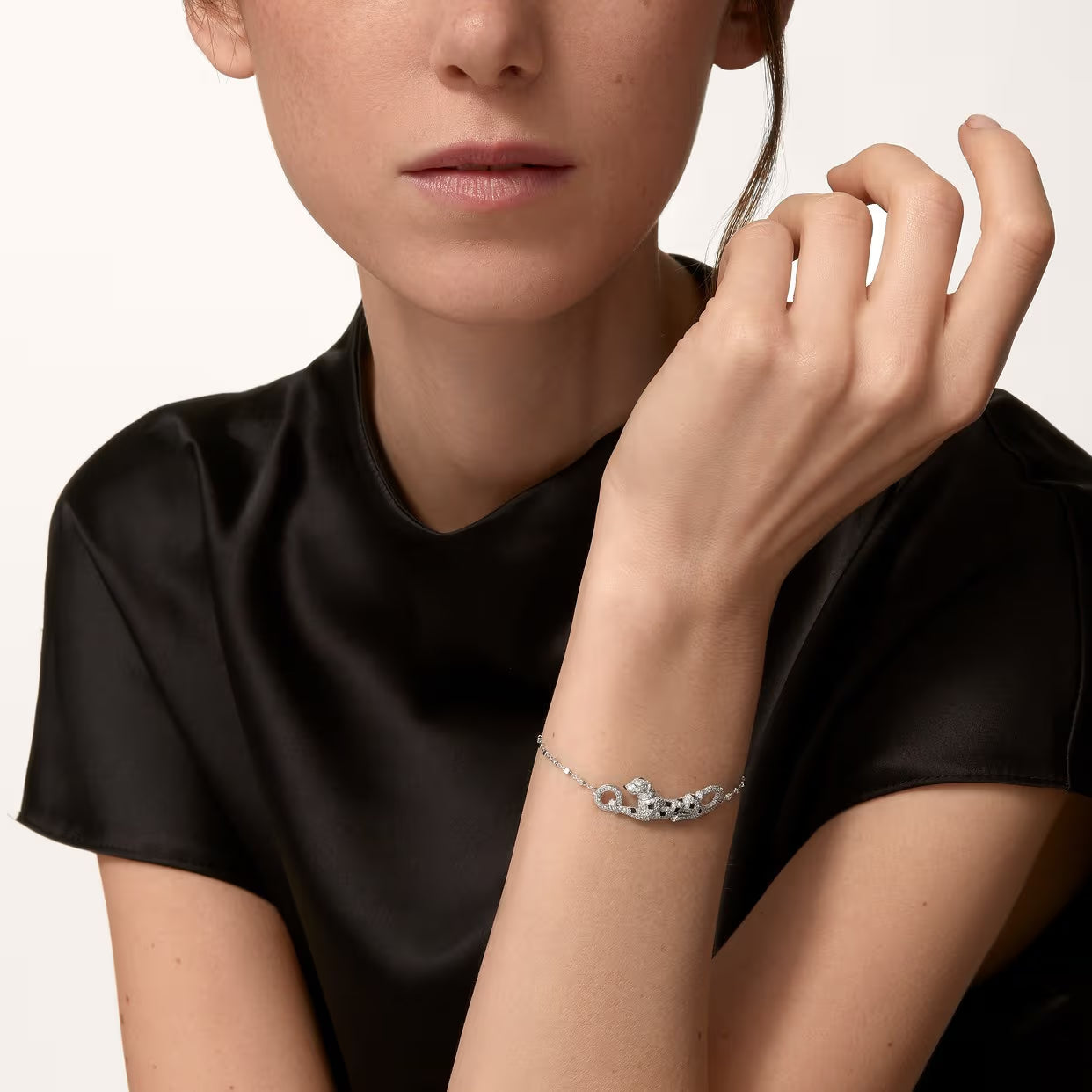 GOURMETTE CARTIER PANTHERE SUR CHAINE PAVE WHITE GOLD